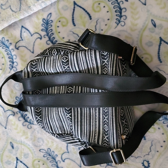 Backpack - Picture 2 of 3